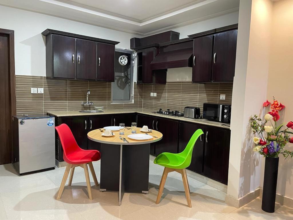 شقة Marine Tower راوالبيندي المظهر الخارجي الصورة